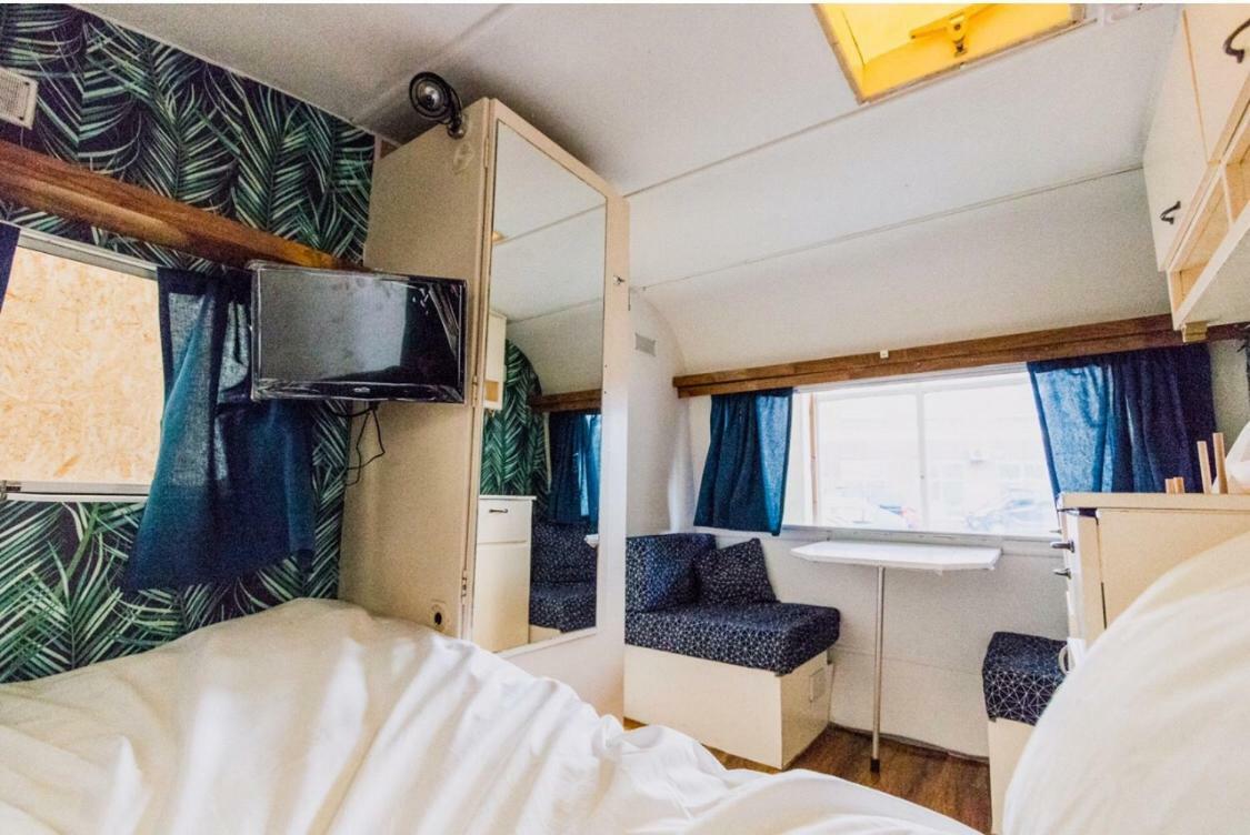 Towed Town Camping Бристоль Экстерьер фото